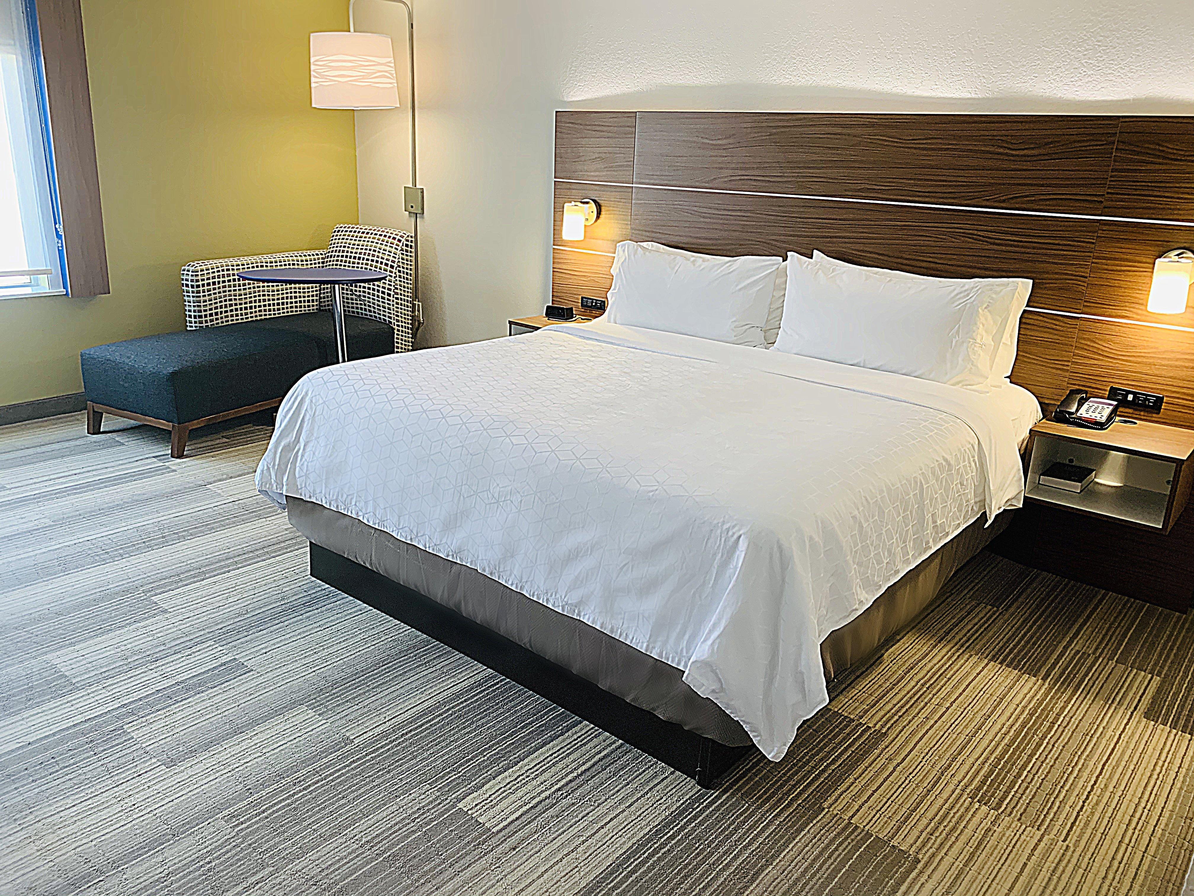 Holiday Inn Express & Suites Moore By Ihg Exterior photo