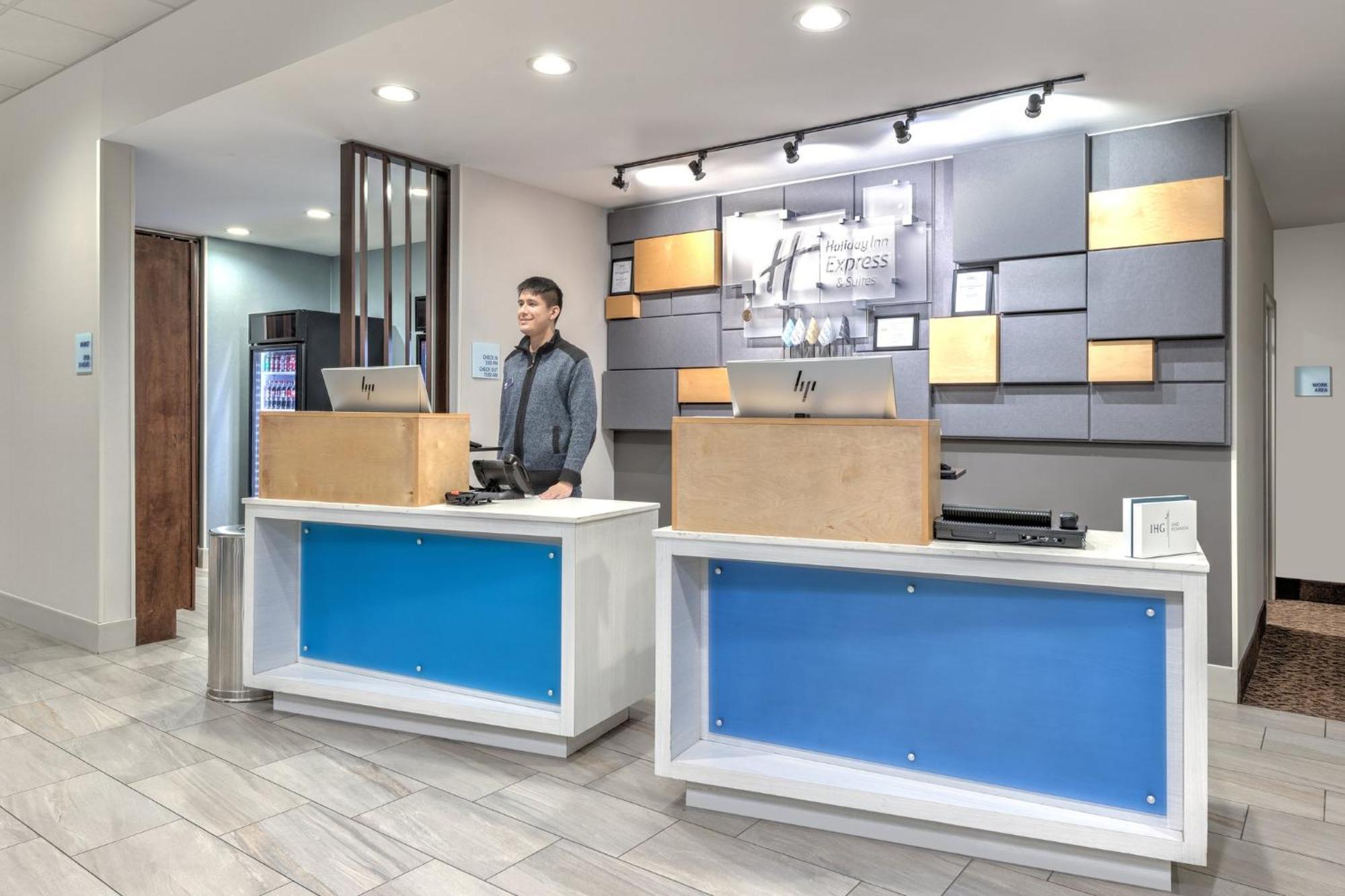 Holiday Inn Express & Suites Moore By Ihg Exterior photo